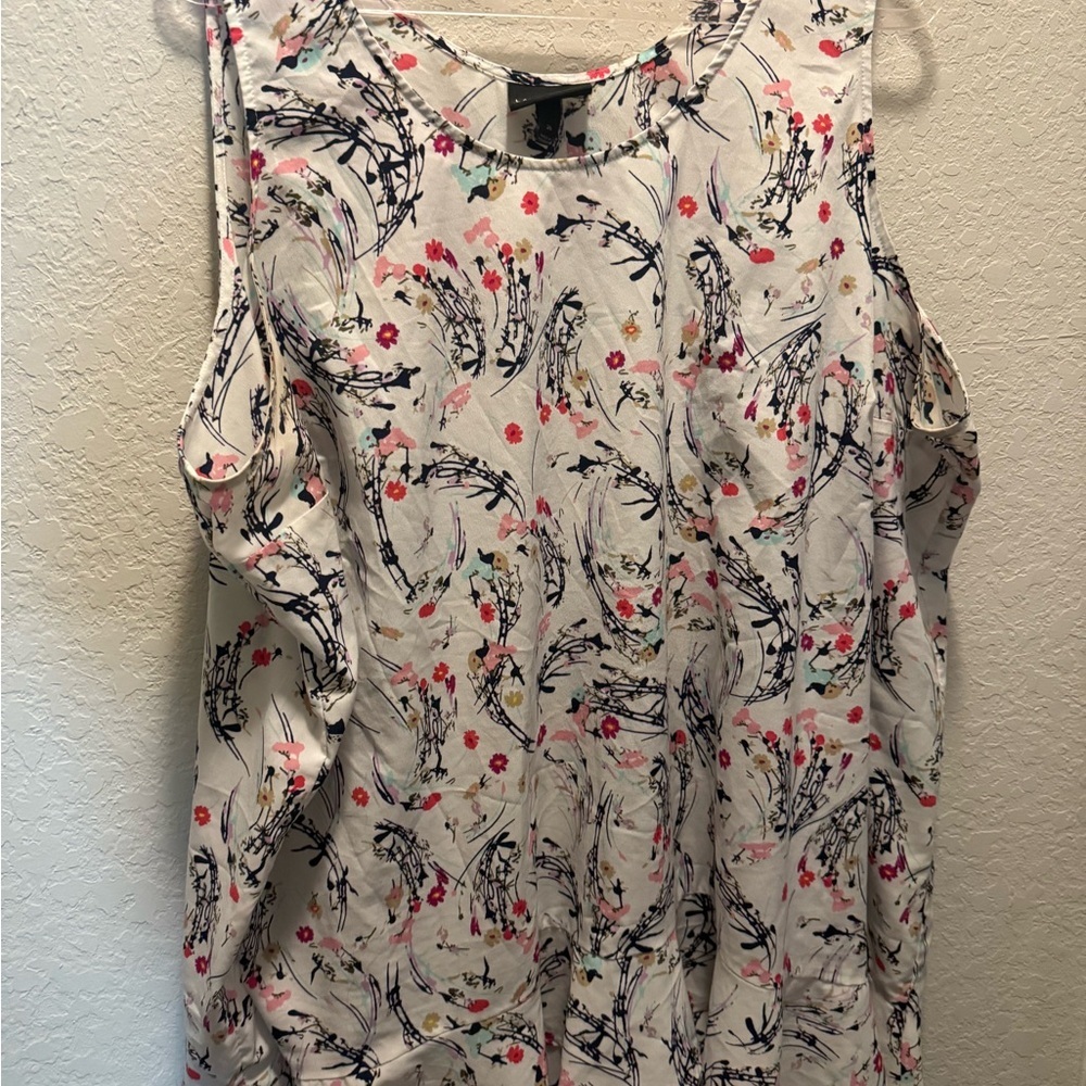 Lane Bryant White Floral Cold-Shoulder Tank with Pink & Navy Accents Size 26